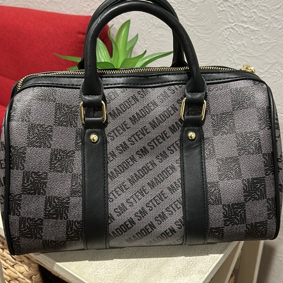 Steve Madden Boston Bag - Picture 2 of 8
